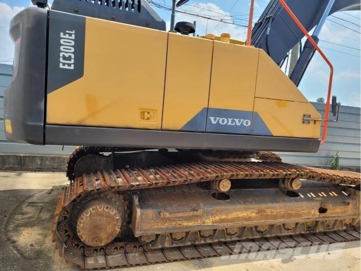 Volvo EC 300 EL Pásové rýpadlá
