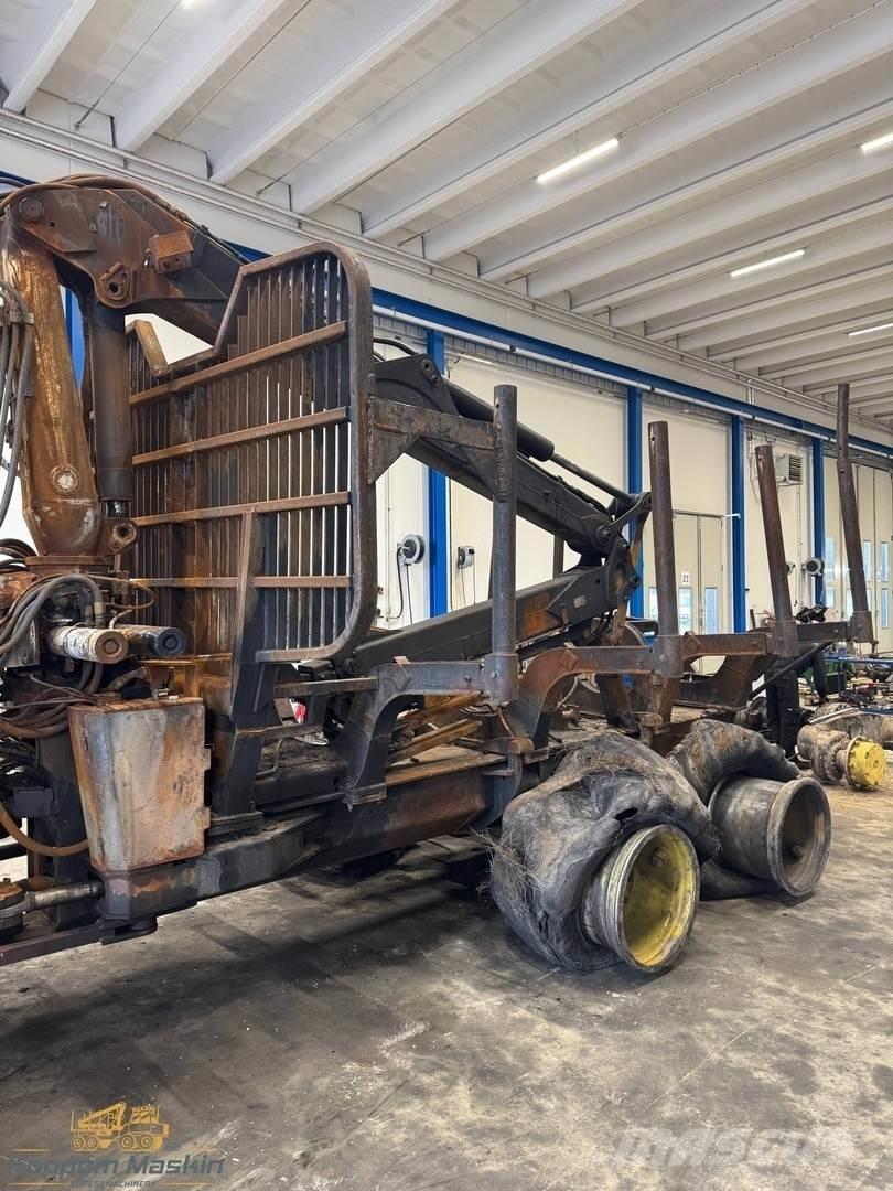 John Deere 1010E Lesné traktory
