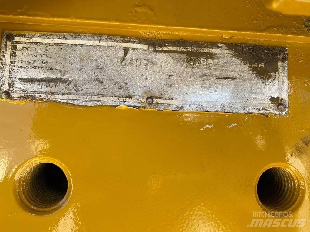 CAT D 7 H Pásové dozéry