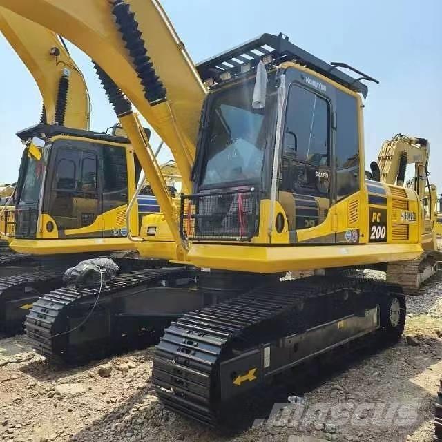 Komatsu PC 200-8 Midi rýpadlá 7 t - 12 t