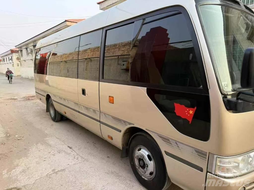 Toyota Coaster Bus Minibusy