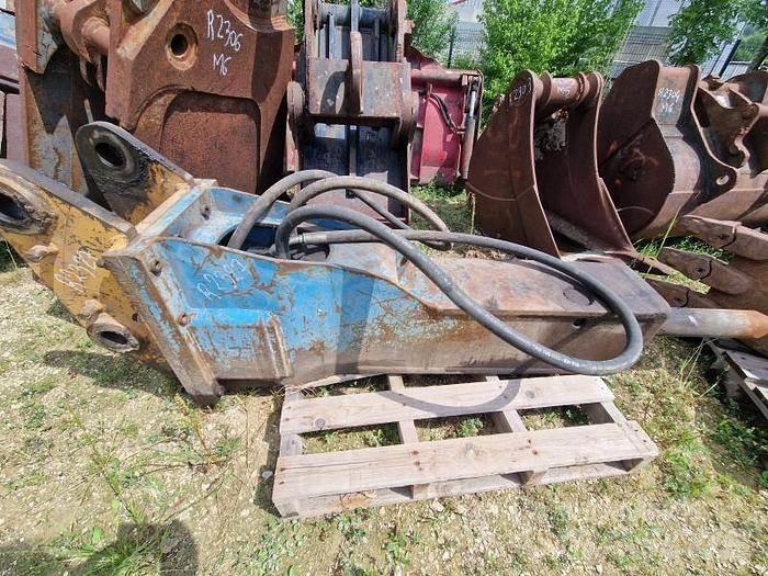 Liebherr 924 Búracie kladivá / Zbíjačky