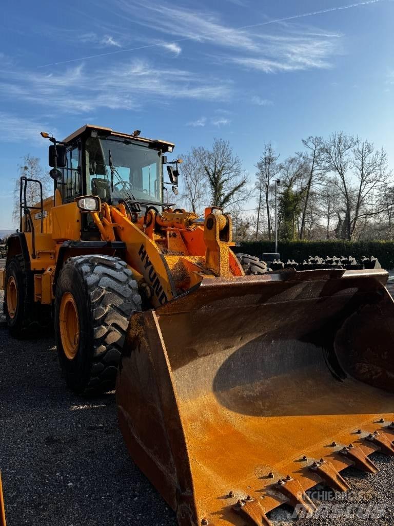 Hyundai HL 960 Kolesové nakladače