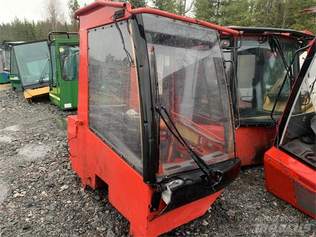 Komatsu 901TX Kabíny a interiér