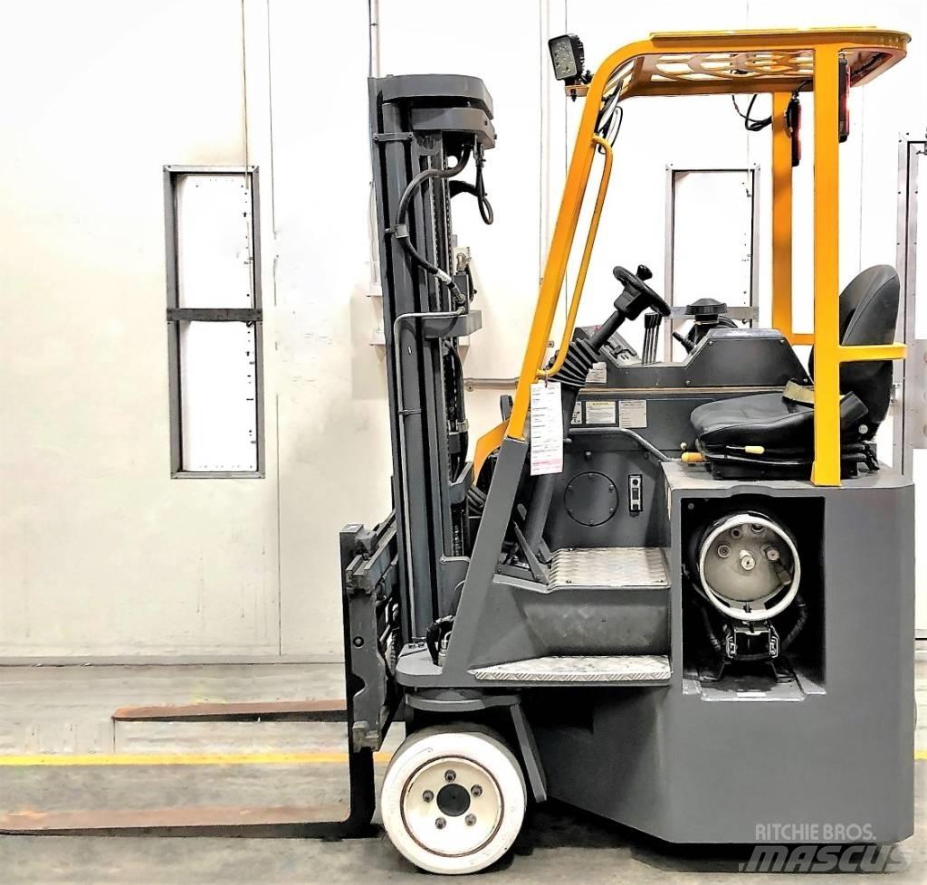Combilift CB2500 Bočný vysokozdvižný vozík