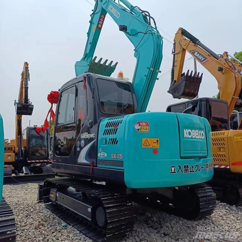 Kobelco SK 75 Pásové rýpadlá