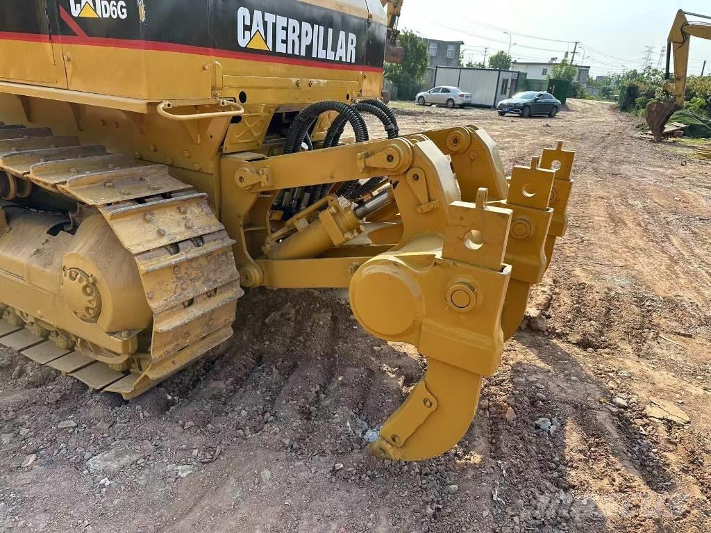 CAT D 6 G Pásové dozéry