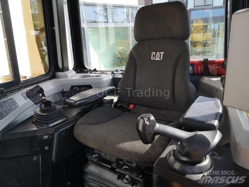 CAT D6T LGP Pásové dozéry