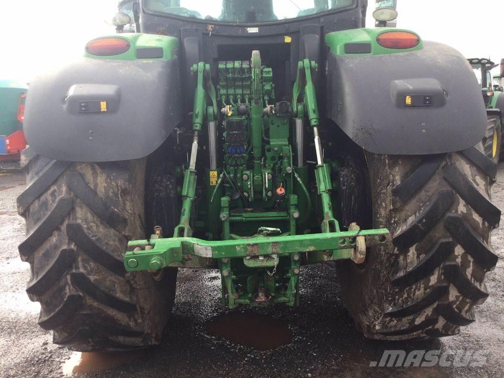 John Deere 6250R Traktory