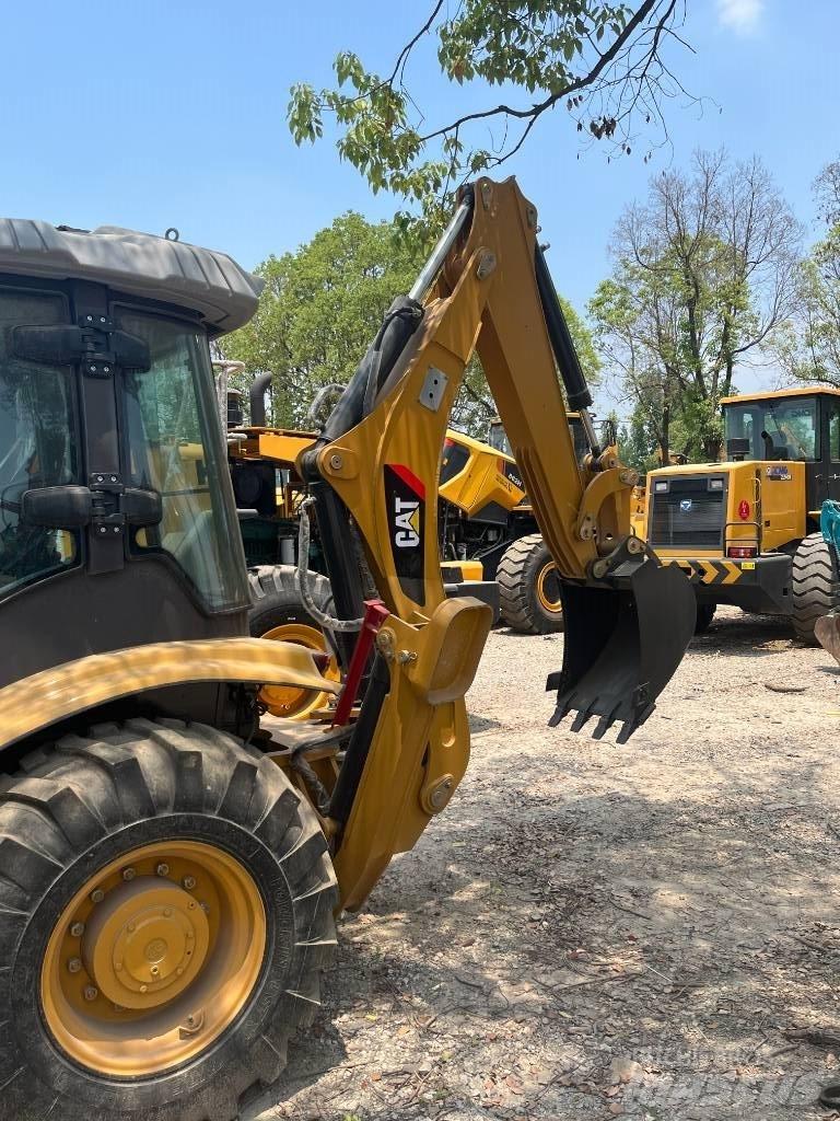 CAT CAT420F Kolesové nakladače