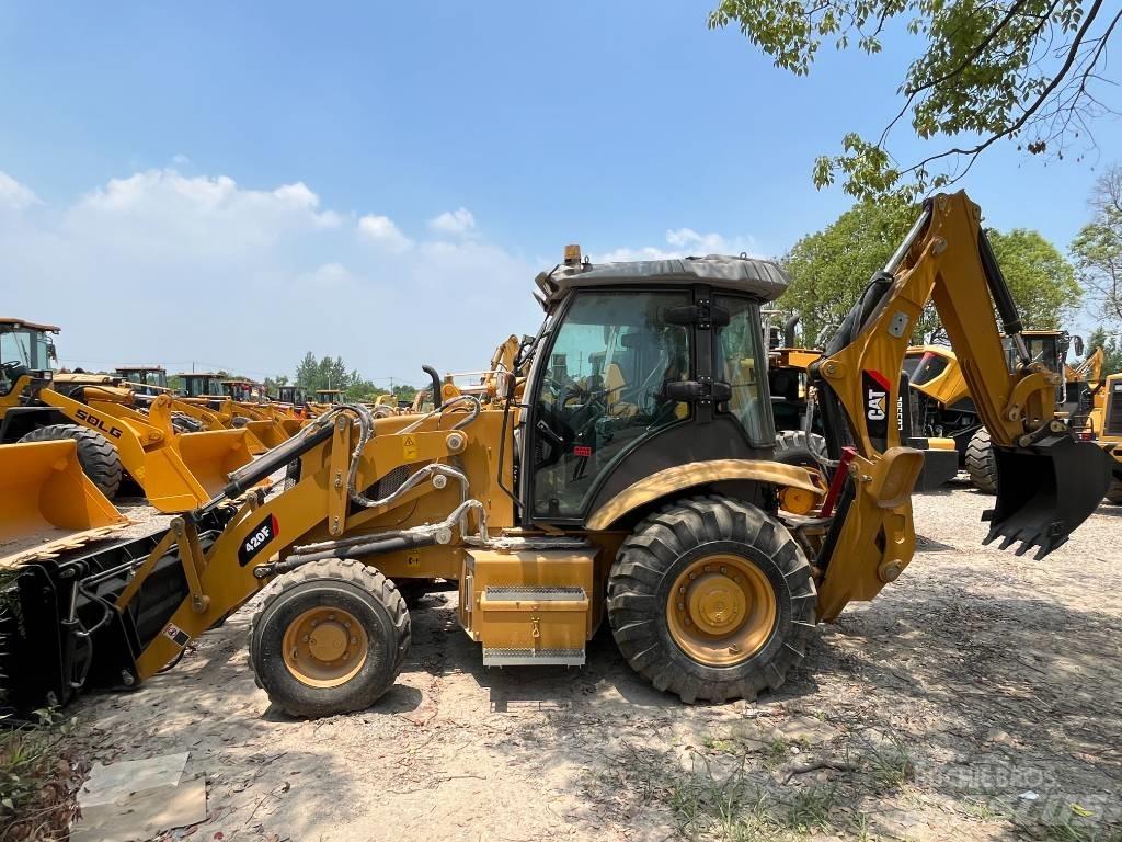 CAT CAT420F Kolesové nakladače