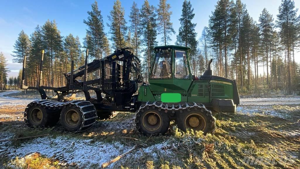 John Deere 1210G Lesné traktory