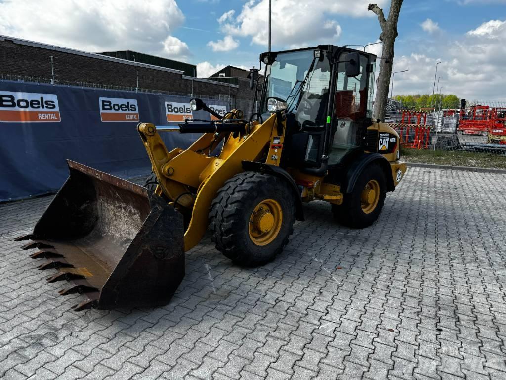 CAT 906H2 Kolesové nakladače