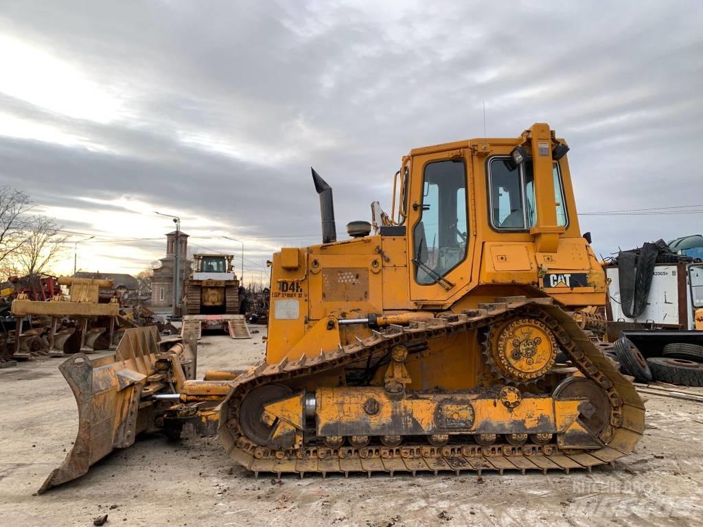 CAT D 4 H LGP II Pásové dozéry