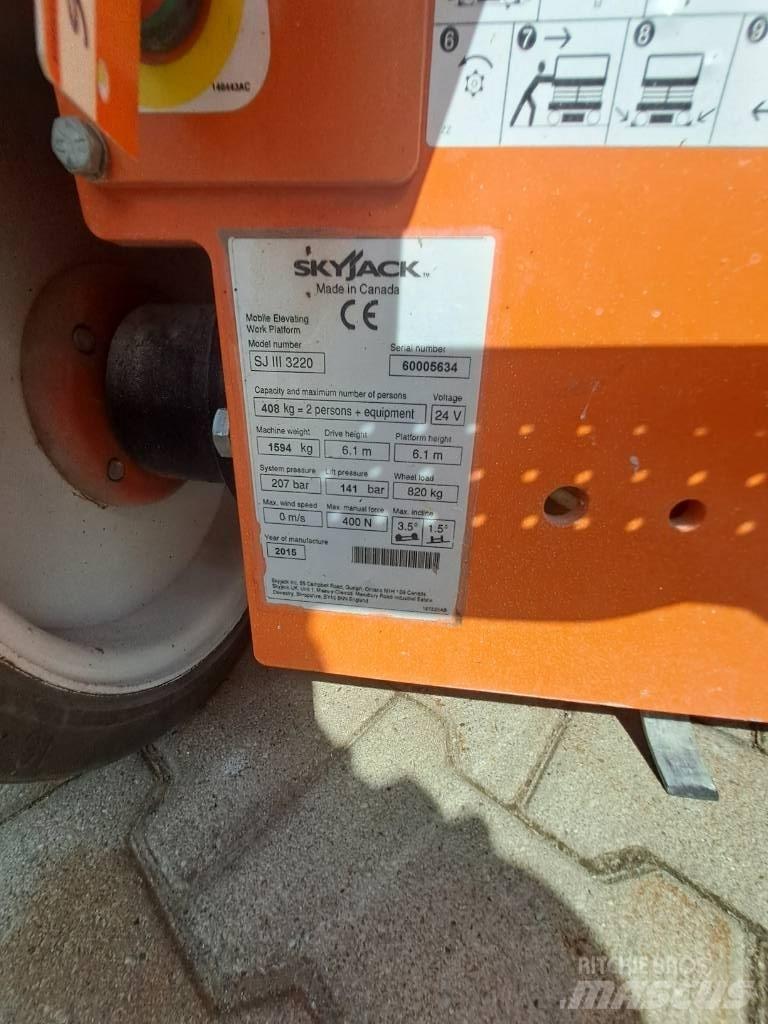 SkyJack SJIII 3220 Nožnicové zdvíhacie plošiny