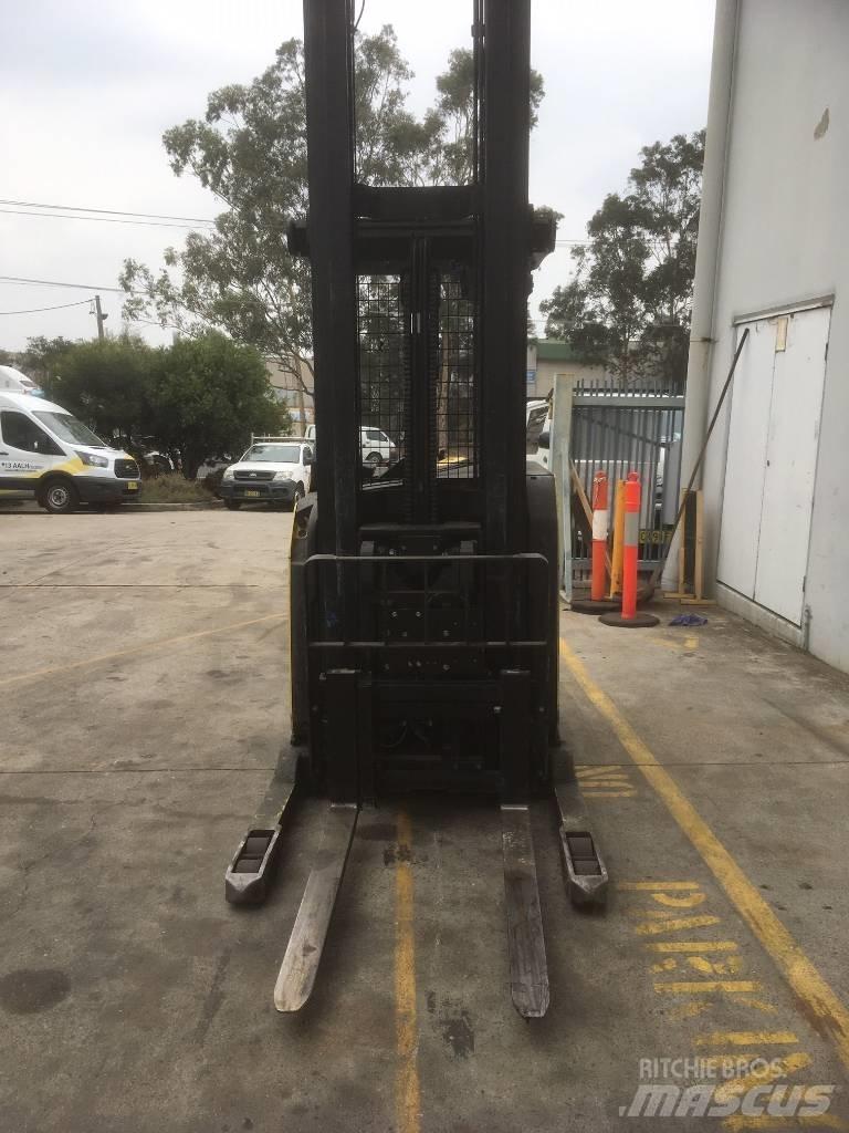 Hyster N35ZDR Retraky
