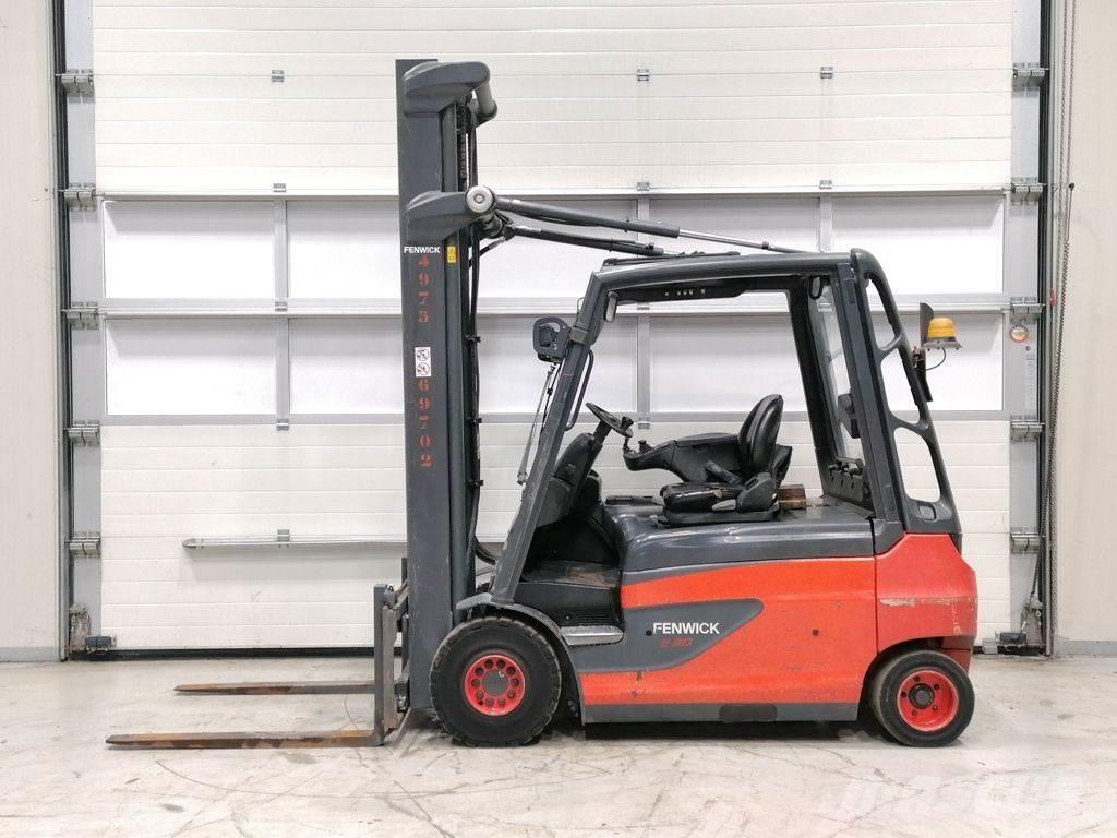 Linde E30L-01 Akumulátorové vozíky