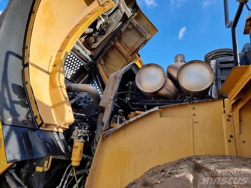 CAT 980 M Kolesové nakladače