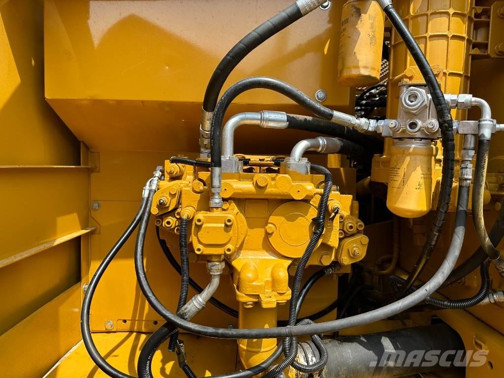 CAT CAT320C Midi rýpadlá 7 t - 12 t