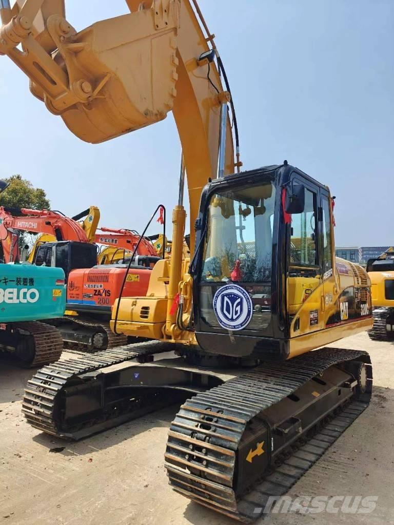 CAT CAT320C Midi rýpadlá 7 t - 12 t