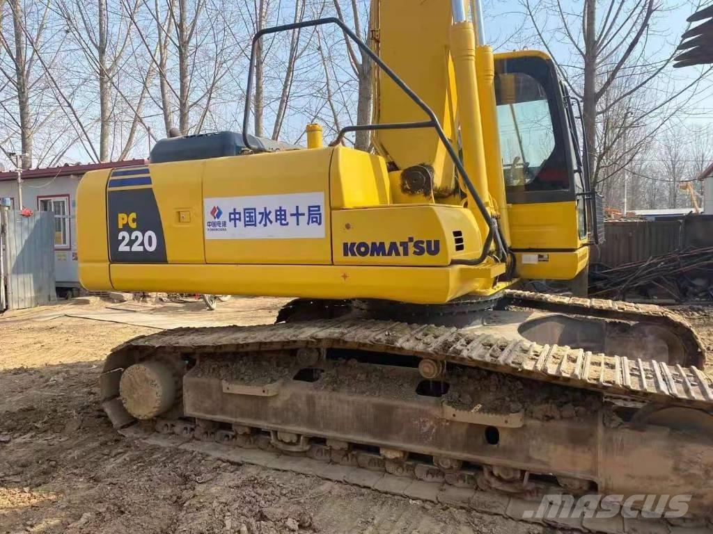 Komatsu pc220-8 Pásové rýpadlá