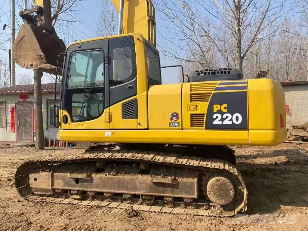 Komatsu pc220-8 Pásové rýpadlá