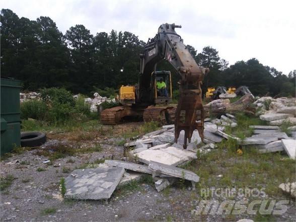 Volvo EC 330 Pásové rýpadlá