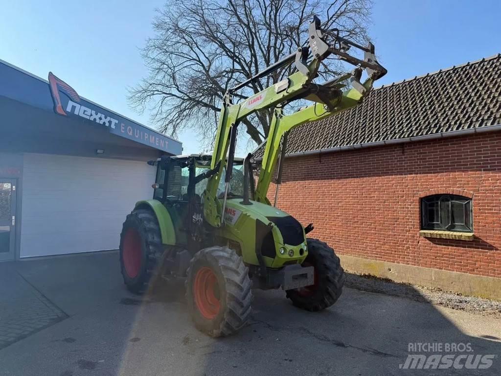 CLAAS Axos 330 Traktory