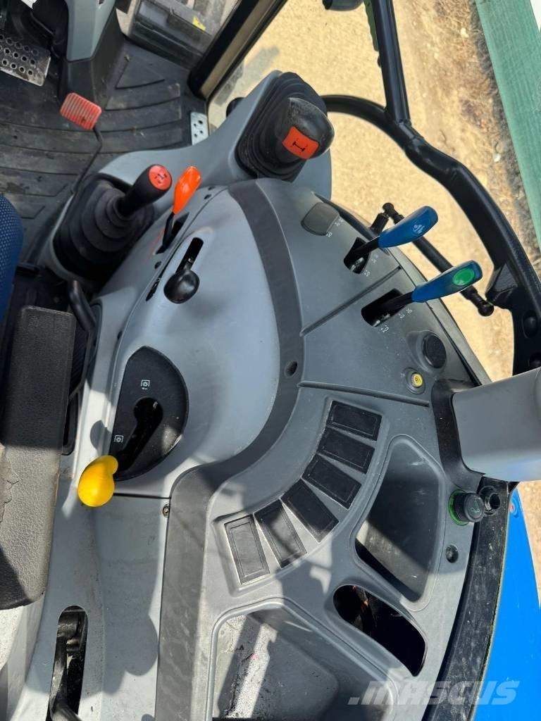 New Holland T 4.65 Traktory