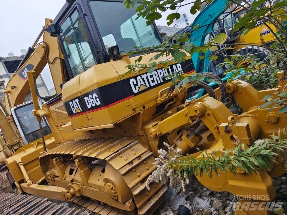 CAT D6G Pásové dozéry