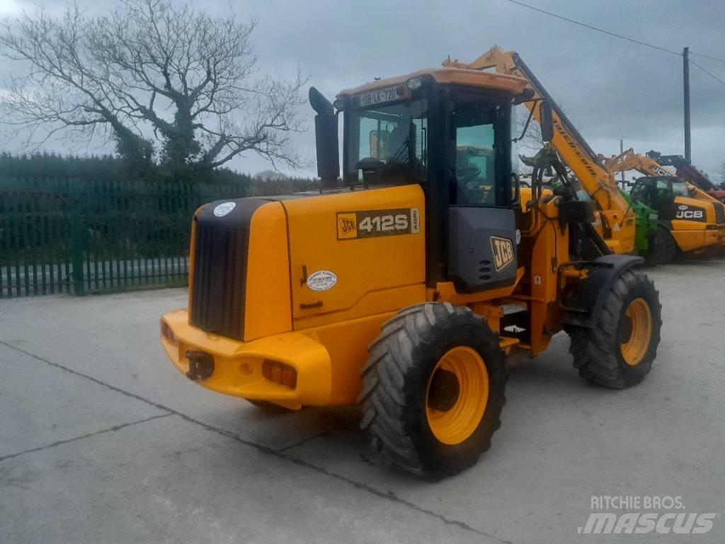 JCB 412 Kolesové nakladače