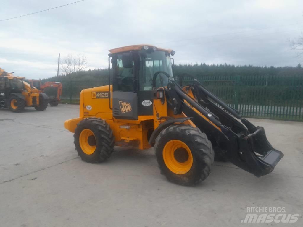 JCB 412 Kolesové nakladače