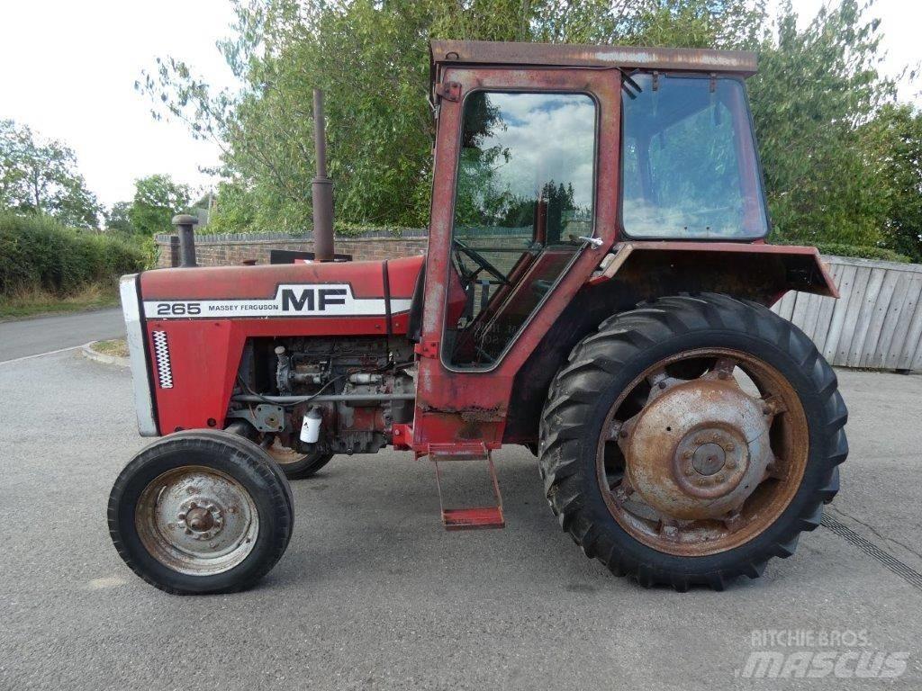 Massey Ferguson 265 Traktory