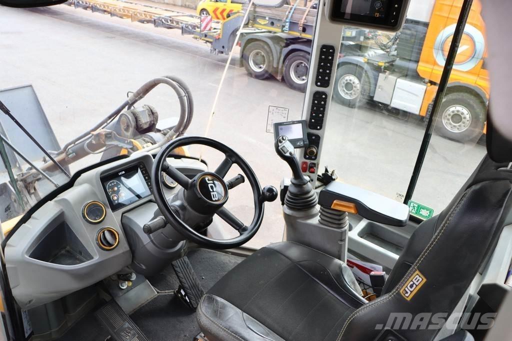 JCB 427 HT T4F Kolesové nakladače