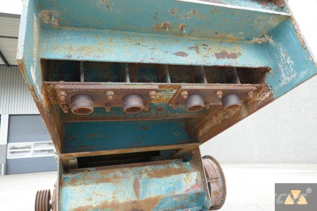 Kue-Ken Feeder Búracie kladivá / Zbíjačky