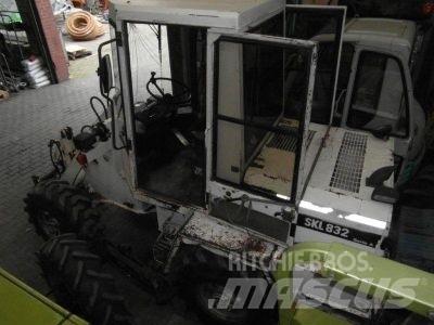 Schaeff SKL 832 Kolesové nakladače
