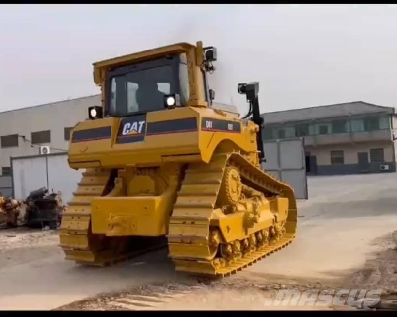 CAT D 8 T Pásové dozéry