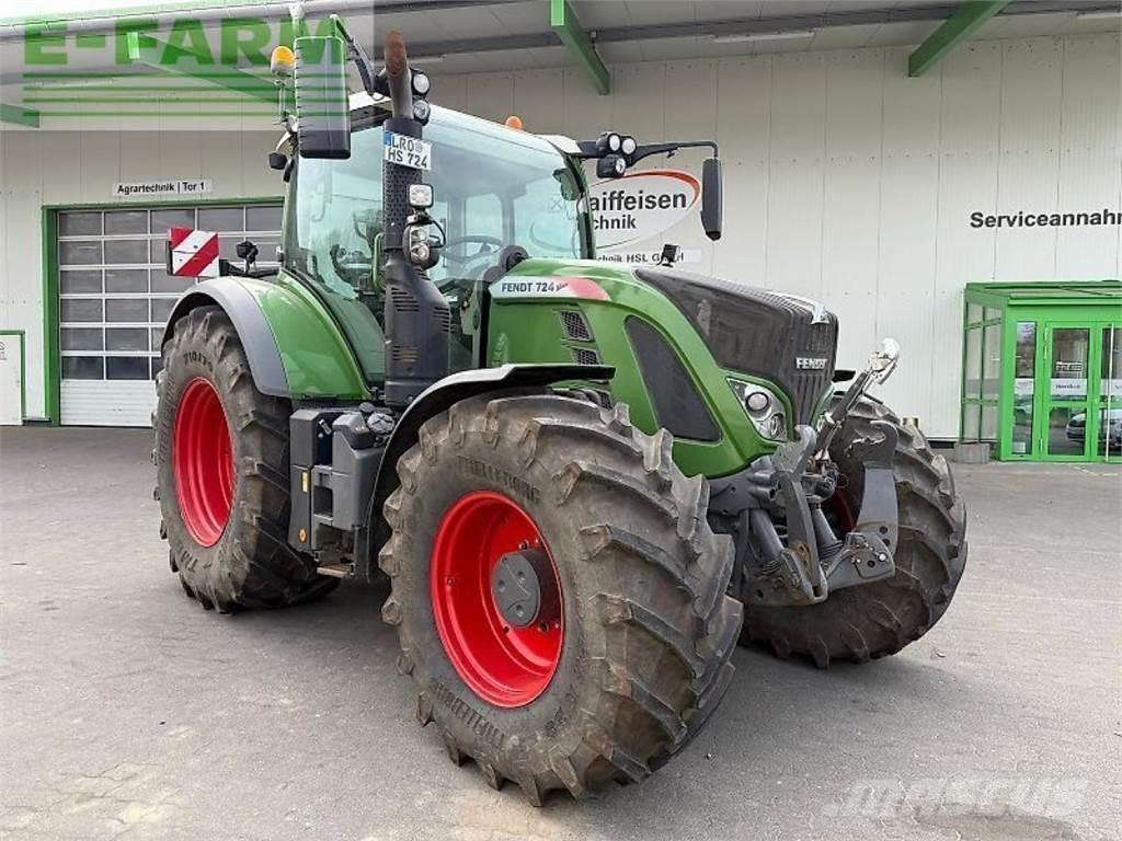 Fendt 724 vario s4 Traktory