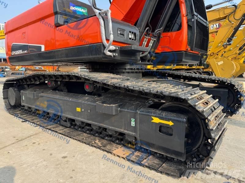 Doosan DX 225 LC-9C Pásové rýpadlá