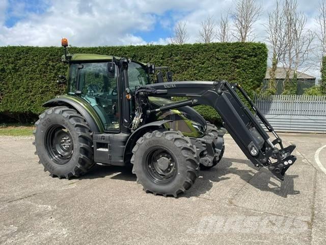 Valtra G 125 Traktory