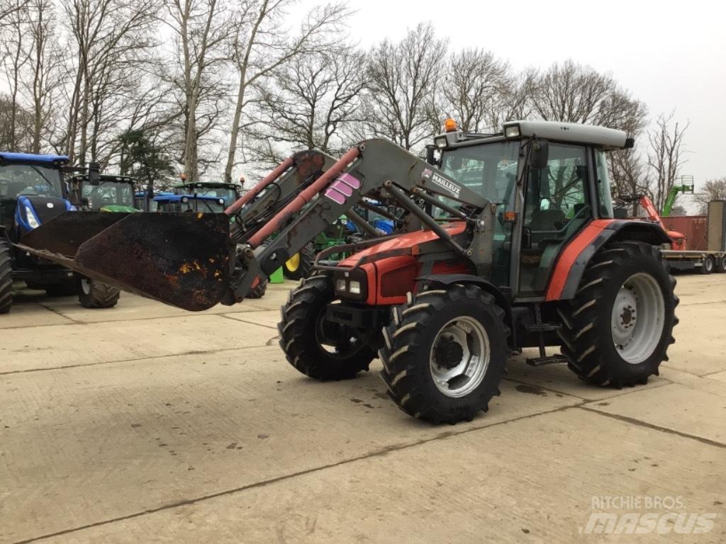 Massey Ferguson 4255 Traktory