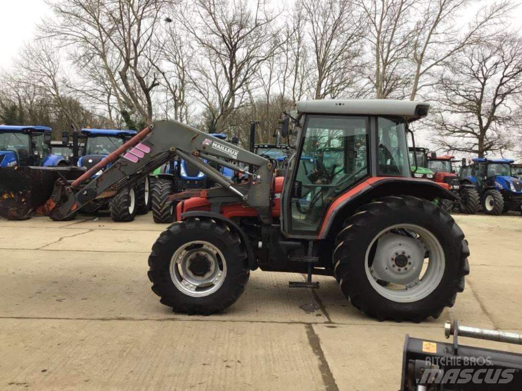 Massey Ferguson 4255 Traktory