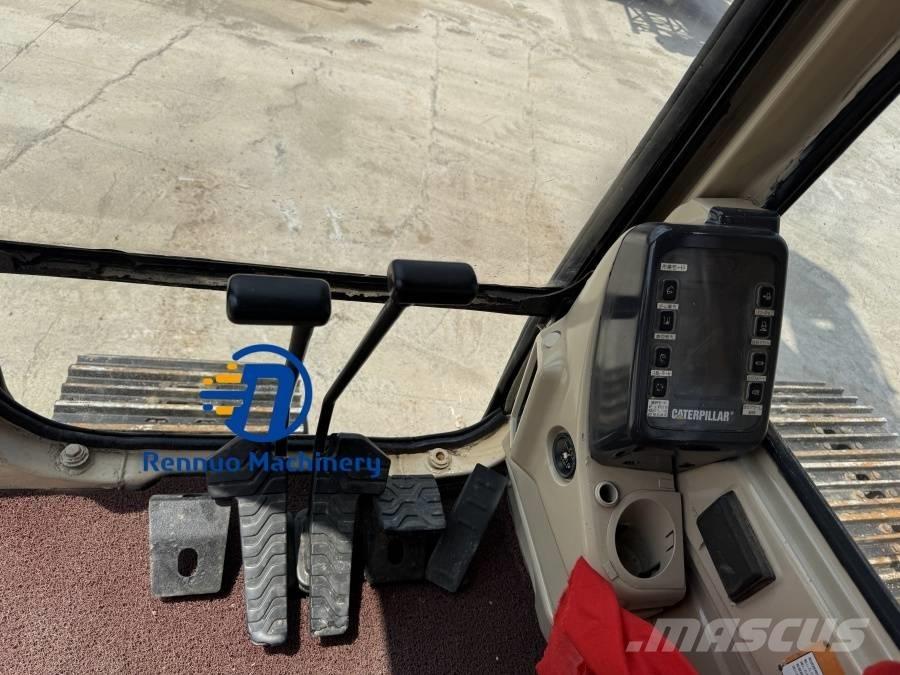 CAT 320 BL Pásové rýpadlá