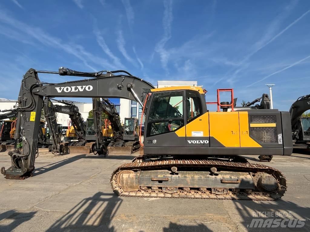 Volvo EC220EL Pásové rýpadlá