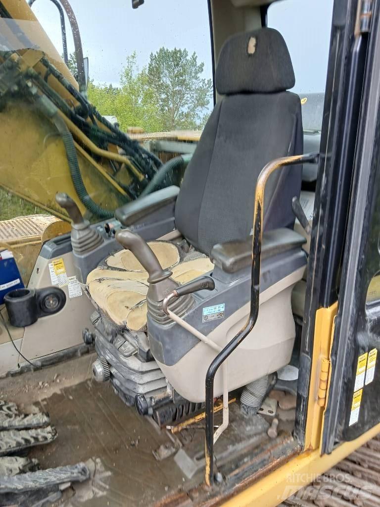 CAT 318 C L Pásové rýpadlá