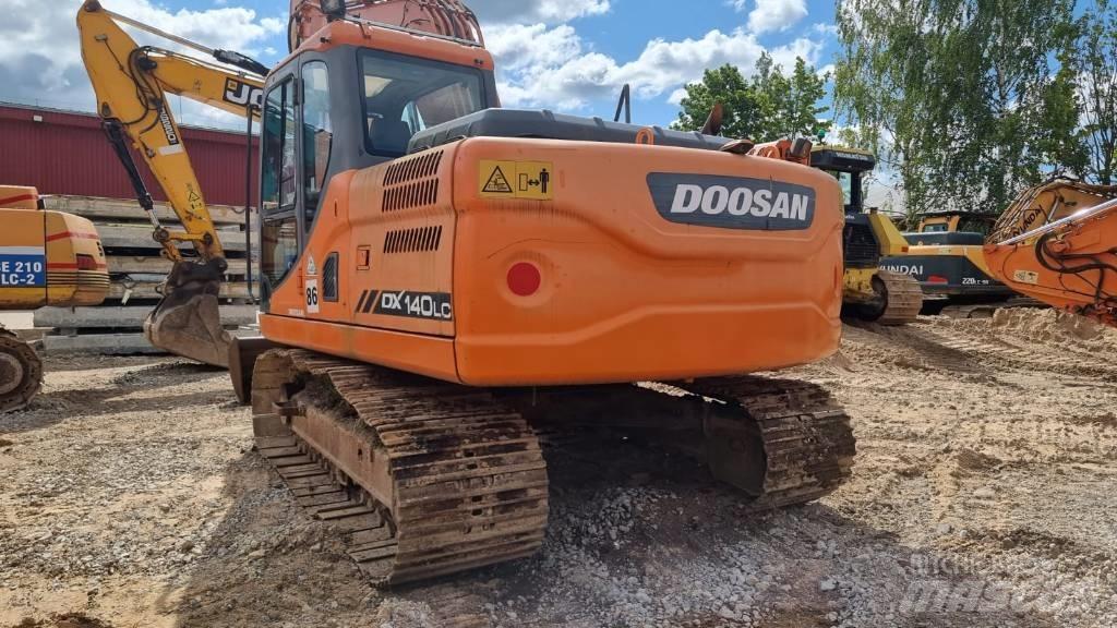Doosan DX 140 LC-3 Pásové rýpadlá