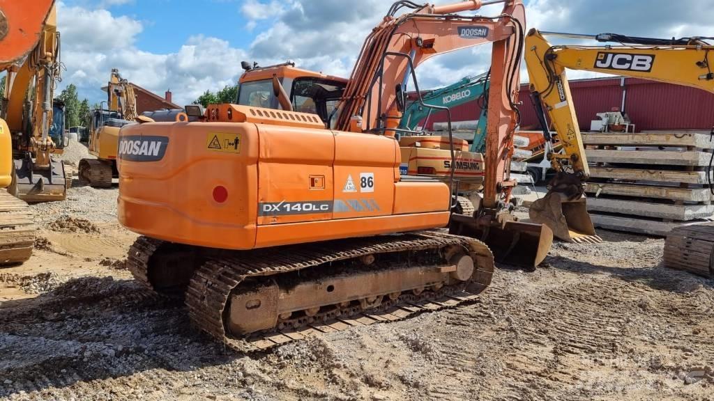 Doosan DX 140 LC-3 Pásové rýpadlá