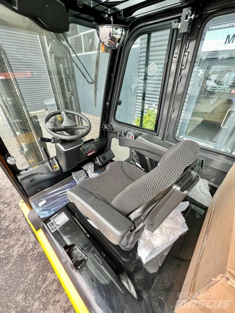 Hyundai 35B-9U Akumulátorové vozíky