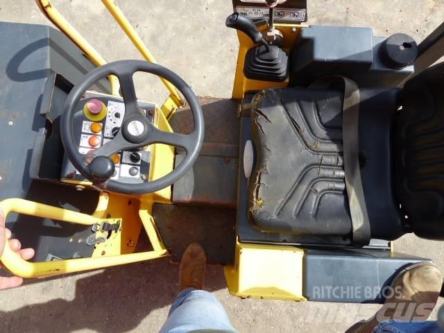 Bomag BW 80 ADH-2 Tandemové valce