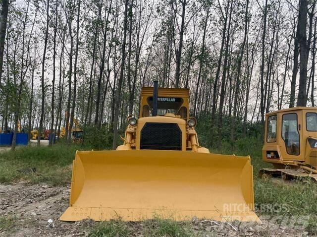CAT D 7 G Pásové dozéry